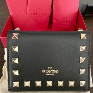 Valentino Garavani Small Rockstud Calfskin Wallet